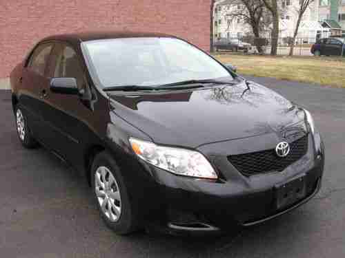 2010 Toyota Corolla LE Sedan 4-Door 1.8L Very Clean drive great low reserve, image 2