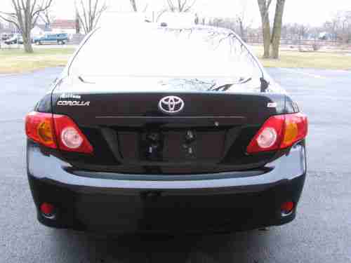 2010 Toyota Corolla LE Sedan 4-Door 1.8L Very Clean drive great low reserve, image 9