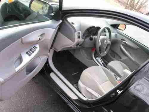 2010 Toyota Corolla LE Sedan 4-Door 1.8L Very Clean drive great low reserve, image 12