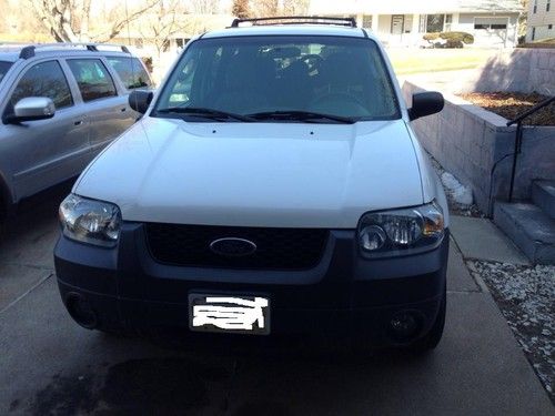 2005 ford escape xlt sport utility 4-door 3.0l