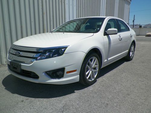 2012 ford fusion sel sedan leather sync system.  like new!!!