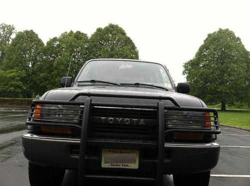 1993 4WD Toyota Land Cruiser FJ80 LEATHER INTERIOR REMOTE START LOW RESERVE, image 2