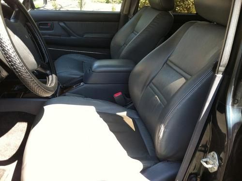 1993 4WD Toyota Land Cruiser FJ80 LEATHER INTERIOR REMOTE START LOW RESERVE, image 13