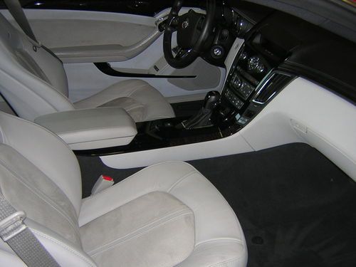 2011 Cadillac CTS-V coupe-3200 miles- Supercharged 6.2 V8, US $39,995.00, image 4