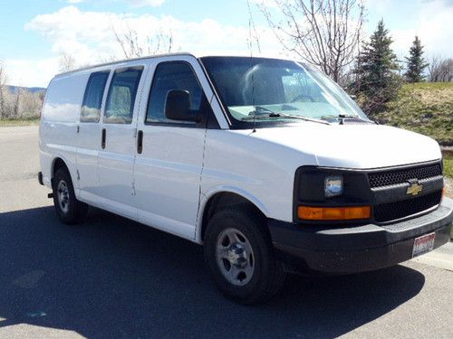 2007 chevy express awd  camper van