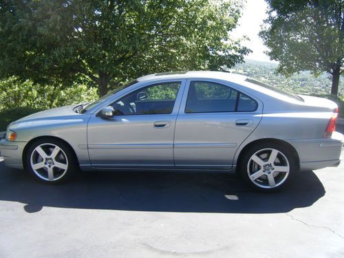 2007 volvo s60r awd rare 6 speed man, sunroof, sat, 18/24 mpg