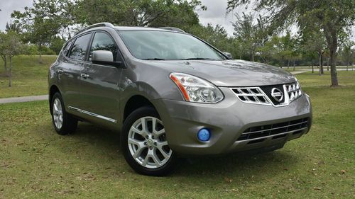 2011 nissan rogue sl awd like new navigation back up camara leather