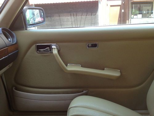 1985 Mercedes Benz 300CD Diesel, Low Miles, Excellent Condition, image 5