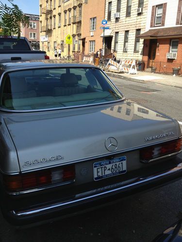 1985 Mercedes Benz 300CD Diesel, Low Miles, Excellent Condition, image 12