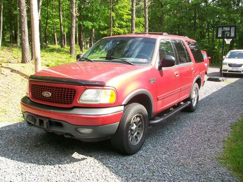 2001 ford expedition xlt sport utility 4-door 5.4l second owner non-smoker 6/14