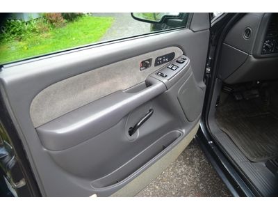 Very Clean! Low Miles! 4 Wheel Drive! Leather!, image 27