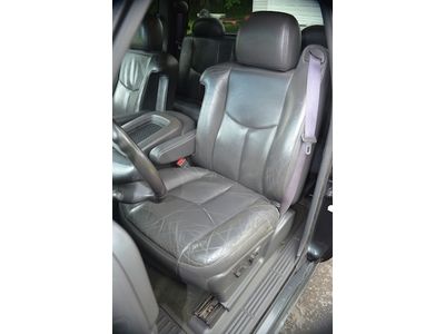 Very Clean! Low Miles! 4 Wheel Drive! Leather!, image 30
