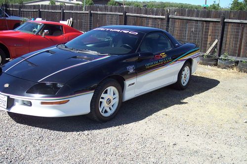 1993 chevy z28 pace car, image 2