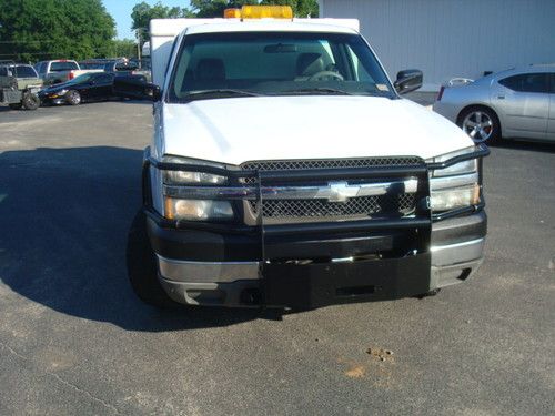 Chevrolet silverado 2500 dog truck