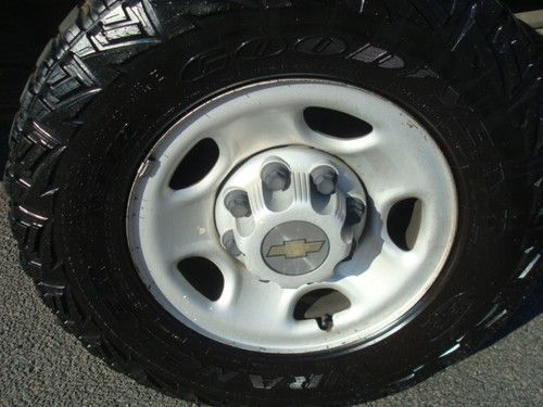 Chevrolet Silverado 2500 Dog Truck, image 22
