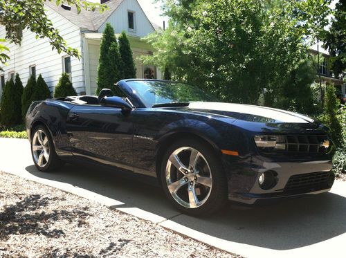 Chevrolet camaro 2ss convertible - blue/loaded low miles