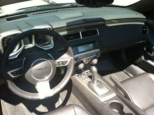 Chevrolet Camaro 2SS Convertible - Blue/Loaded LOW miles, image 3