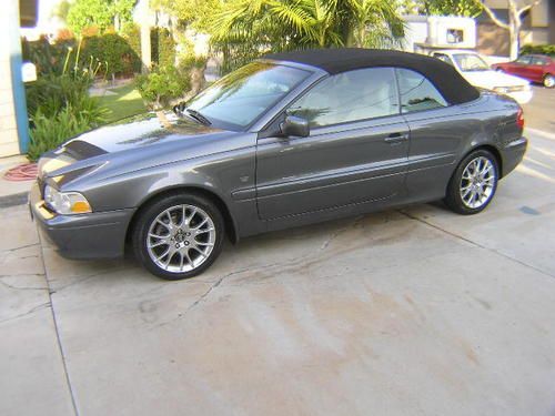 2004 volvo c70 base convertible 2-door 2.3l