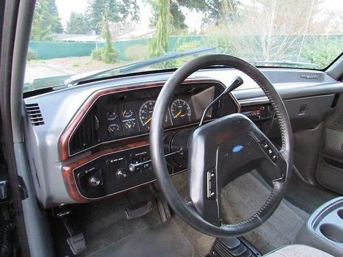 1990 Ford Bronco XLT Sport Utility 2-Door 5.8L, image 15