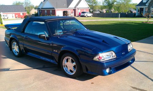 1993 ford mustang gt convertible 2-door 5.0l