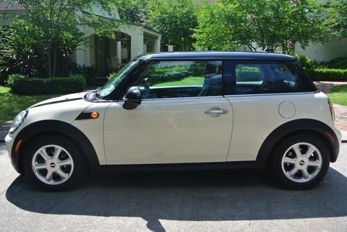 2008 mini cooper, 6 speed manual transmission, sports package