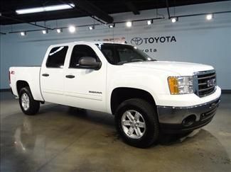 2011 white sierra sle! 4 wheel drive very clean !!