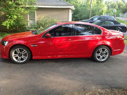 2009 pontiac g8 4dr sedan, red with tinted windows. great condition, must see!!