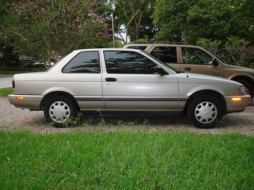 Nissan sentra,1993,  reliable transportation for under $2,000.  great mpg!!!