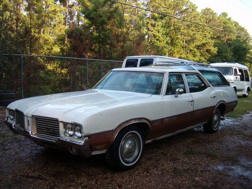 1972 oldsmobile vista cruiser wagon*3rd seat*2 way tailgate*350 rocket*turbo 400