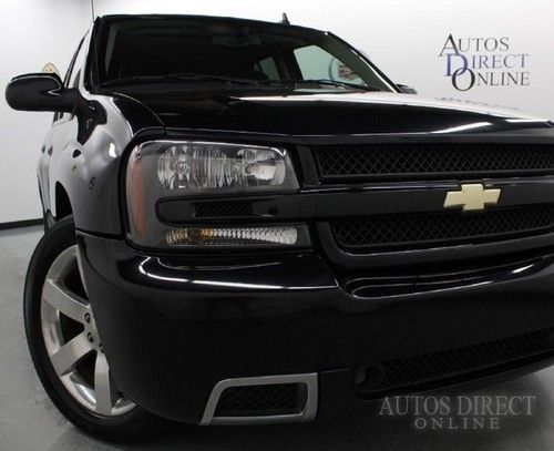 We finance 06 chevy ss 6.0l v8 low miles sunroof cd changer tow hitch 20 wheels