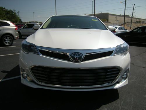 2013 toyota avalon hybrid limited