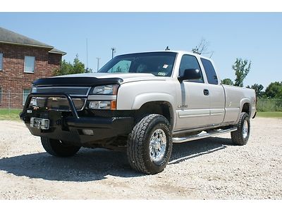 4x4 2500 6.0 liter lt extended cab long wheel base automatic bose bedliner