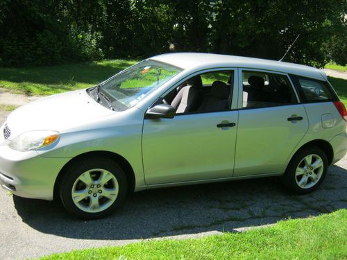 2003 toyota matrix wagon 4-door 1.8l awd automatic w/od. silver, 136,945 mi.