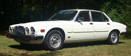 1986 jaguar xj6 in good condition