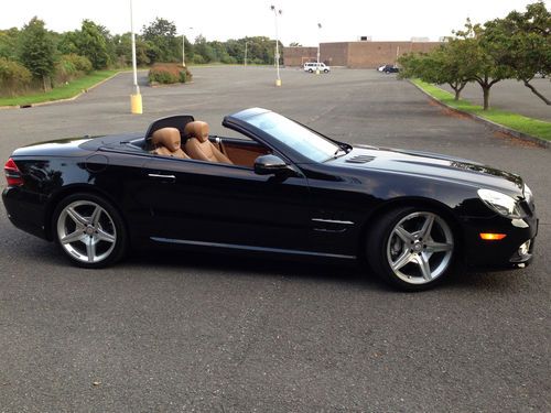 2011 Mercedes-Benz SL550 Base Convertible 2-Door 5.5L, image 2