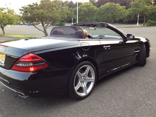 2011 Mercedes-Benz SL550 Base Convertible 2-Door 5.5L, image 5