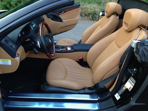 2011 Mercedes-Benz SL550 Base Convertible 2-Door 5.5L, image 12