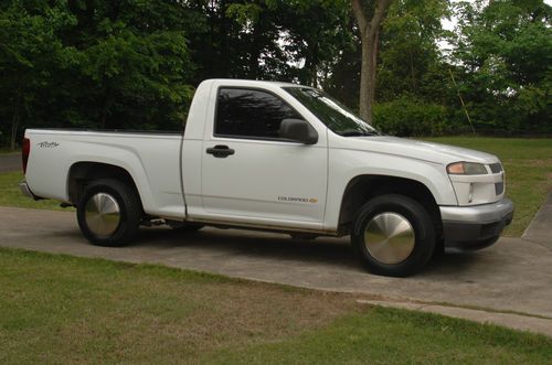 2004 2 door white chevrolet colorado rally sport truck