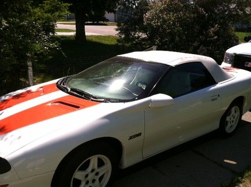 1997 chevrolet camaro z28 30th anniversary edition convertible 2-door 5.7l