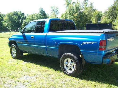 1998 dodge ram 1500 st crew cab pickup w/ snow plow