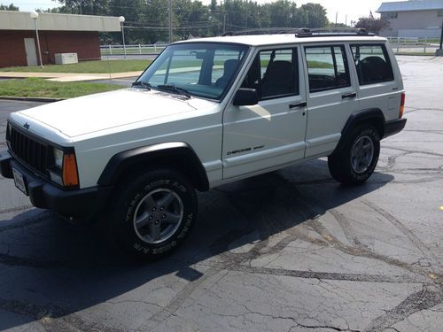 1996 jeep cherokee sport, 4door 4x4, 4.0, rust free, carfax certified, 83k mile