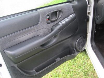 NICE 2001 CHEVROLET BLAZER LS 4X4 85K ORIGINAL MILES RUST FREE S. FLORIDA SUV, US $4,488.00, image 39