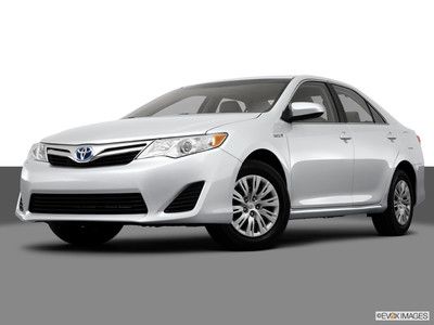 2013 toyota camry hybrid xle  nav , back up camera , moonroof