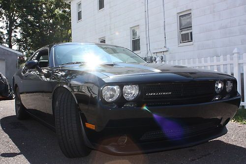 2011 dodge challenger brilliant black se 3.6l v6