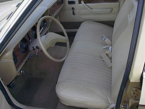 1983 Ford Fairmont sedan 6cylinder 1 owner 28,000 original miles NO RESERVE, image 9