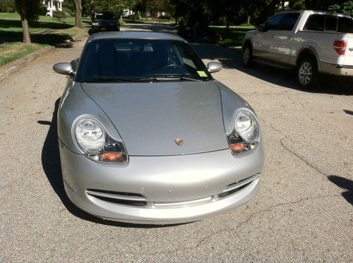 Porsche 911 carrera,  beautiful polar silver metallic, low mileage