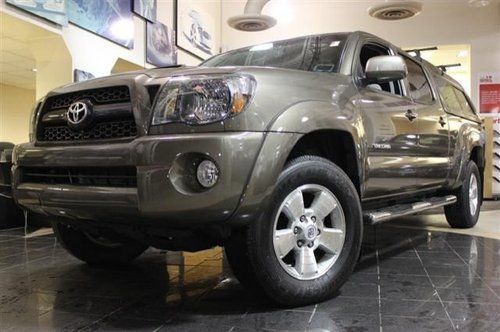 Tow package leer cap four wheel drive low miles crew cab