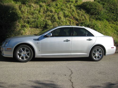 2009 cadillac sts v/8 moonroof &amp; navigation