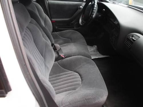 1997 Pontiac Bonneville SE Sedan 4-Door 3.8L, image 4