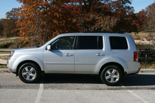 2010 honda pilot ex-l res sport utility 4-door 3.5l. low miles - private seller!